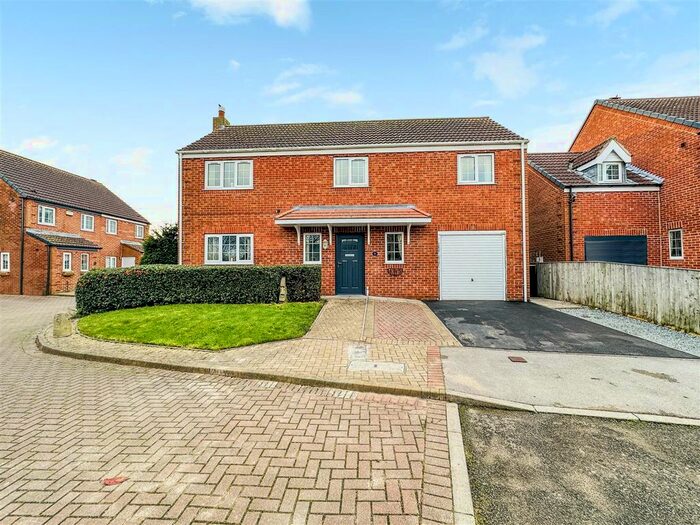 4 Bedroom Detached House For Sale In Wetherall Close, Drax, Selby, YO8
