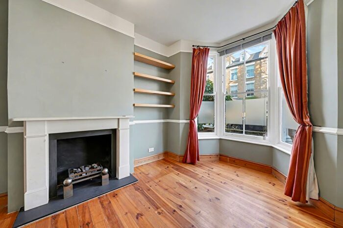 1 Bedroom Flat To Rent In Charteris Road, London, N4