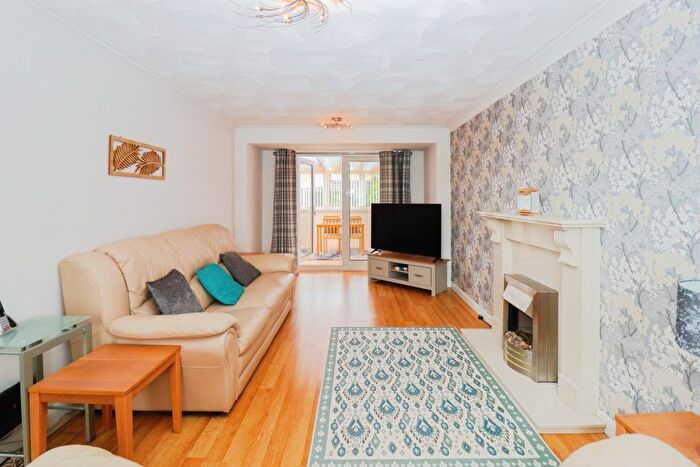 3 Bedroom Terraced House For Sale In Beevors Garden, Bungay, NR35