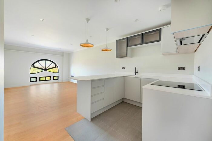 2 Bedroom Flat To Rent In Devonhurst Place, Heathfield Terrace, Chiswick, London, W4