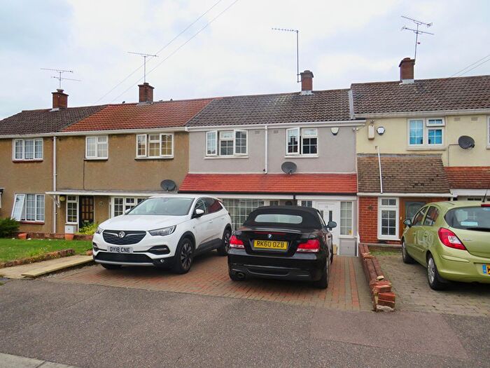 3 Bedroom Terraced House To Rent In Kelvedon Close, Hutton, Brentwood, CM13