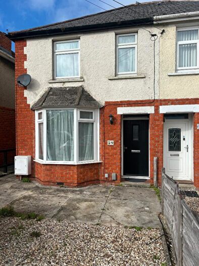 2 Bedroom End Of Terrace House To Rent In Kingsdown Road, Swindon, Wiltshire, SN2