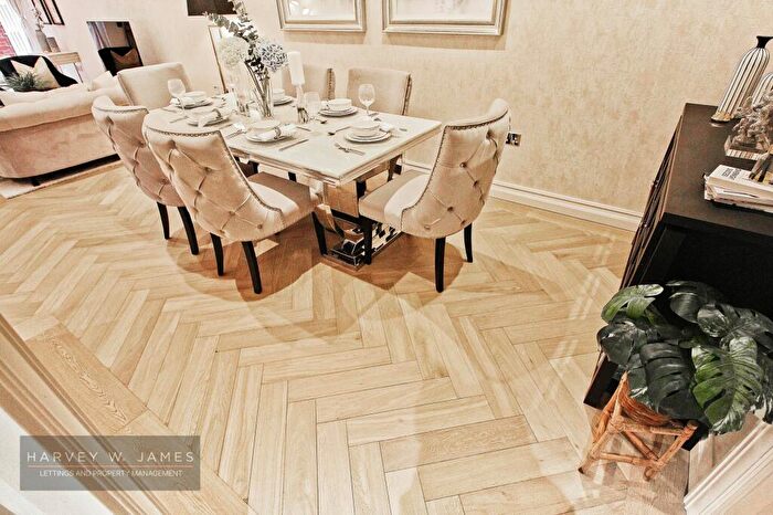 2 Bedroom Apartment To Rent In Kidderpore Avenue, London, NW3
