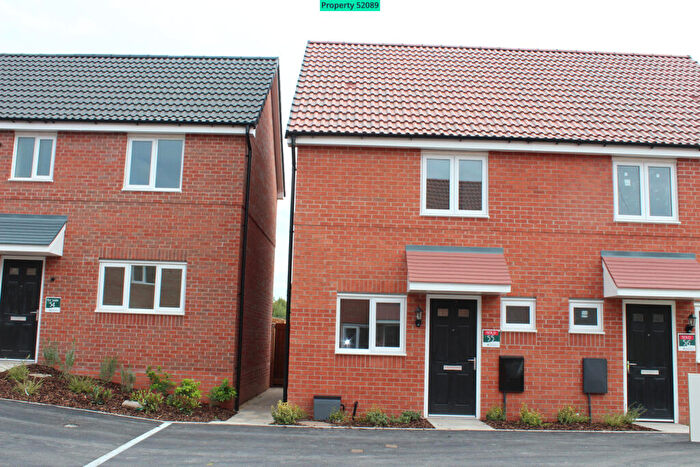 2 Bedroom Semi-Detached House To Rent In Mandalay Road, Pleasley, Mansfield, NG19