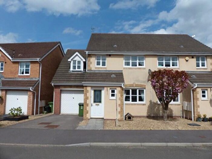 3 Bedroom Semi-Detached House To Rent In St Peters Anenue, CF72