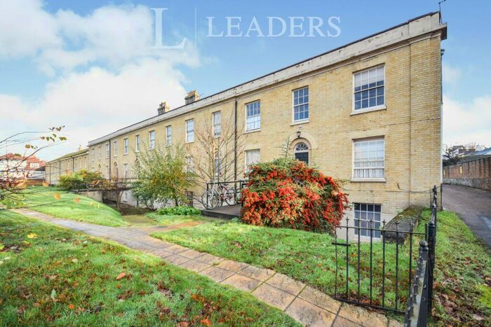 Studio To Rent In St Stephens Terrace. Norwich, NR1