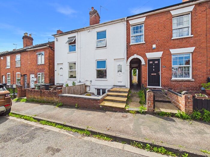 2 Bedroom Terraced House For Sale In Pitmaston Road, Worcester, Worcestershire, WR2