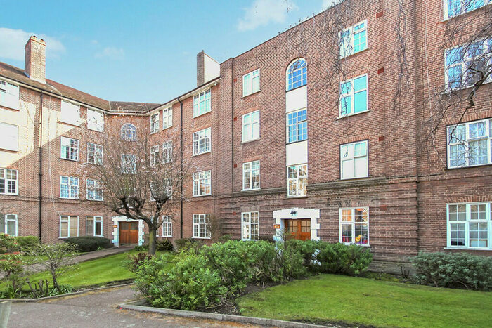 1 Bedroom Apartment To Rent In London Road, Kingston Upon Thames, KT2