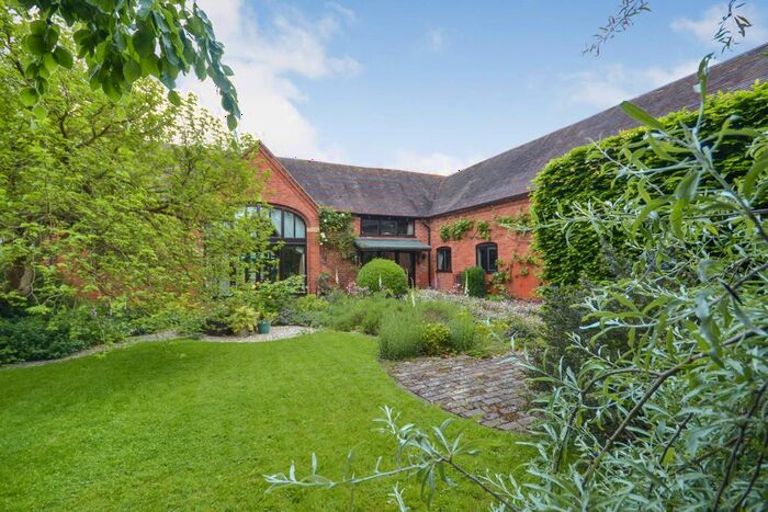 5 Bedroom Barn Conversion For Sale In Manor Lane, Bredon`S Norton, Tewkesbury, Gloucestershire, GL20