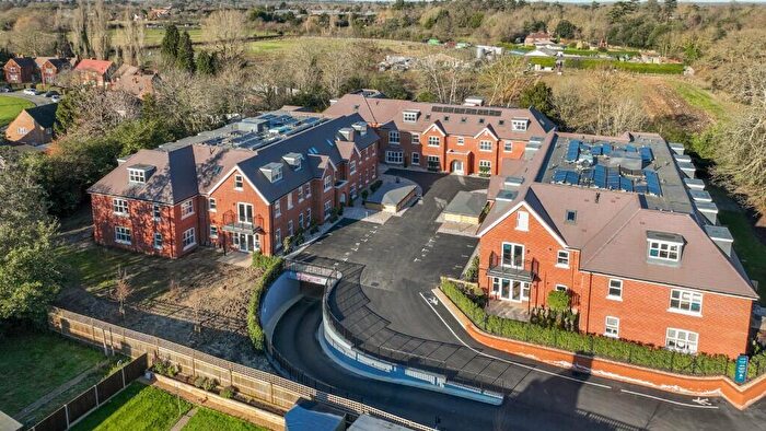 2 Bedroom Flat For Sale In Evreham Road, Iver, SL0