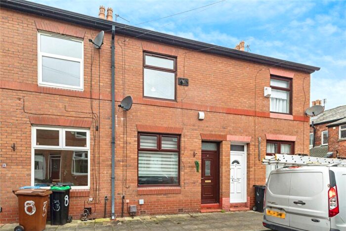 2 Bedroom Terraced House For Sale In Lyndale Avenue, Stockport, Greater Manchester, SK5