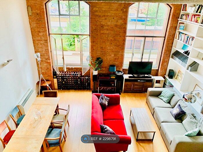 2 Bedroom Flat To Rent In Bow Quarter, London, E3