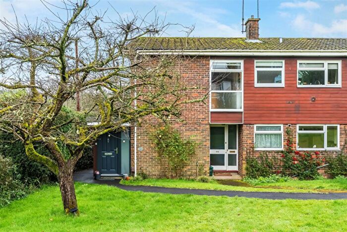 2 Bedroom Maisonette For Sale In Bluehouse Lane, Oxted, RH8