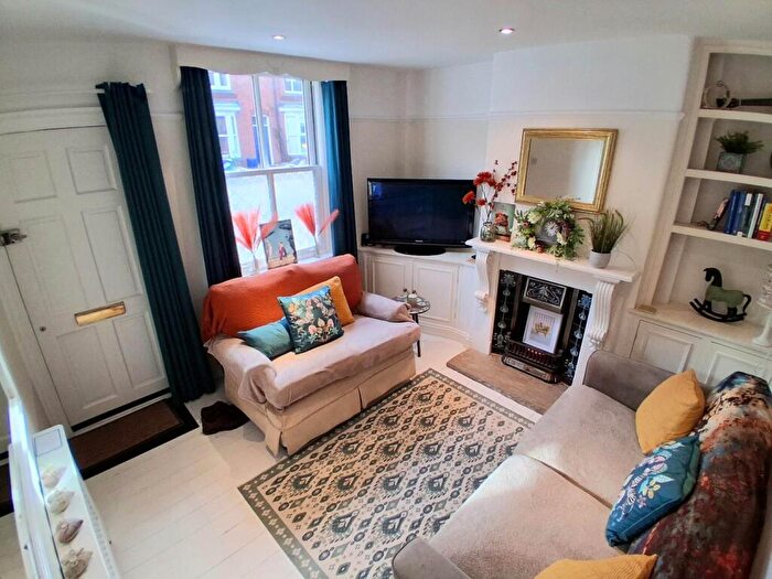 2 Bedroom Terraced House For Sale In Sanctus Road, Stratford-upon-Avon, CV37