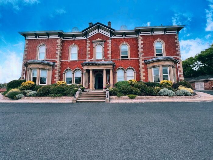 2 Bedroom Apartment To Rent In Westcliffe Road, Southport, Merseyside, PR8