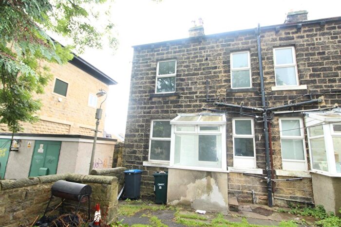 2 Bedroom Terraced House To Rent In Back Weston Road, LS29
