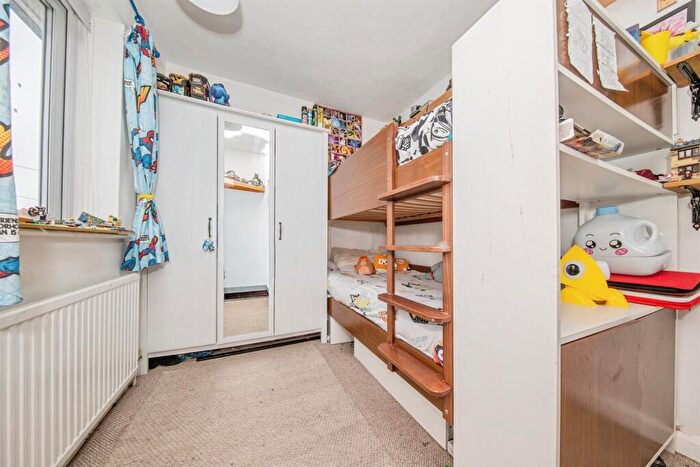 3 Bedroom Semi-Detached House For Sale In Whitton Church Lane, Ipswich, IP1