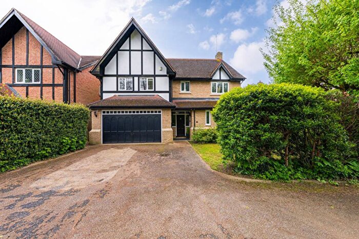 5 Bedroom Detached House To Rent In Rufford Close, Watford, WD17