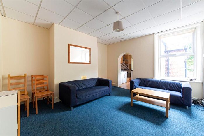 4 Bedroom Flat To Rent In £pppw - Deuchar Street, Jesmond, Newcastle Upon Tyne, NE2