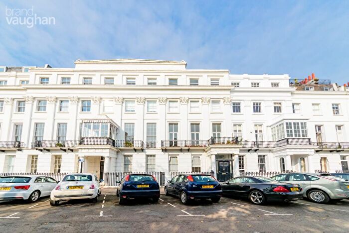 Flat To Rent In Sussex Square, Brigh, BN2