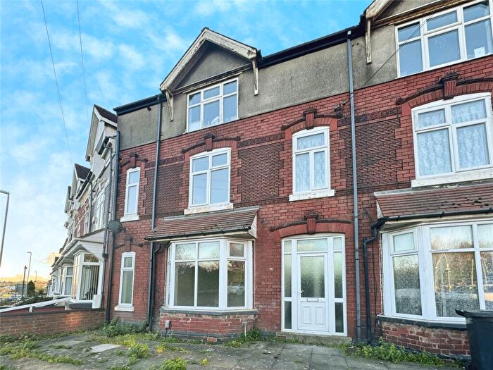 2 Bedroom Terraced House To Rent In Blowers Green Road, Dudley, West Midlands, DY2