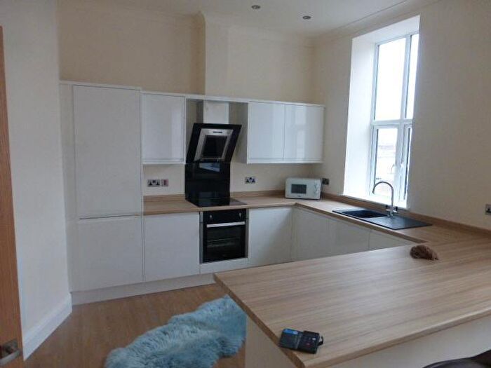 2 Bedroom Flat To Rent In Ferensway, Hull, HU2