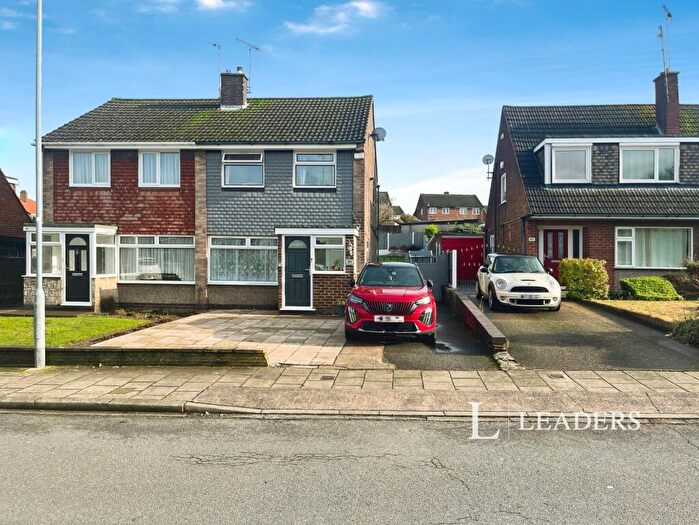 3 Bedroom Semi Detached House For Sale In Bramble Lane, Mansfield, Nottinghamshire, NG18