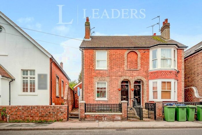 3 Bedroom Maisonette To Rent In Denne Road, Horsham, RH12