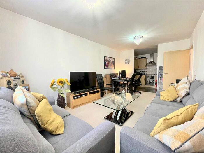 2 Bedroom Flat To Rent In Stanley Road, Harrow, HA2