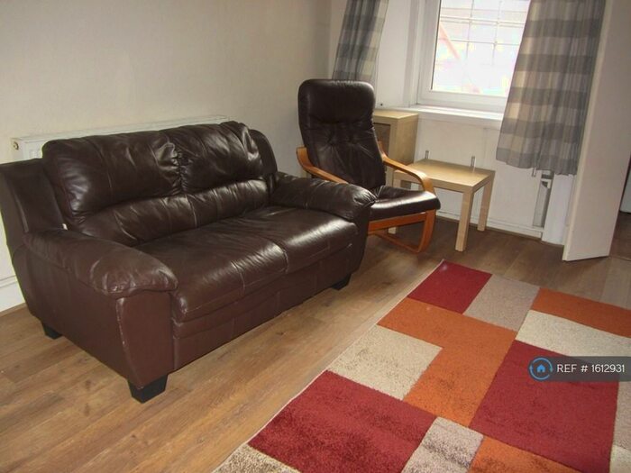 1 Bedroom Flat To Rent In Milton Street, Edinburgh, EH8