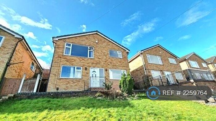 4 Bedroom Detached House To Rent In Fryent Close, Blackrod, Bolton, BL6