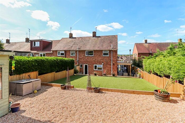 3 Bedroom End Of Terrace House For Sale In Bowley Road, Hailsham, BN27