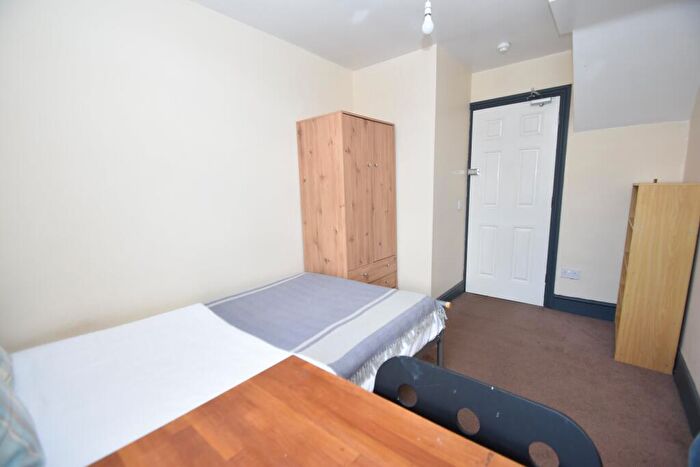 1 Bedroom House To Rent In Harriet Street, Cardiff, CF24