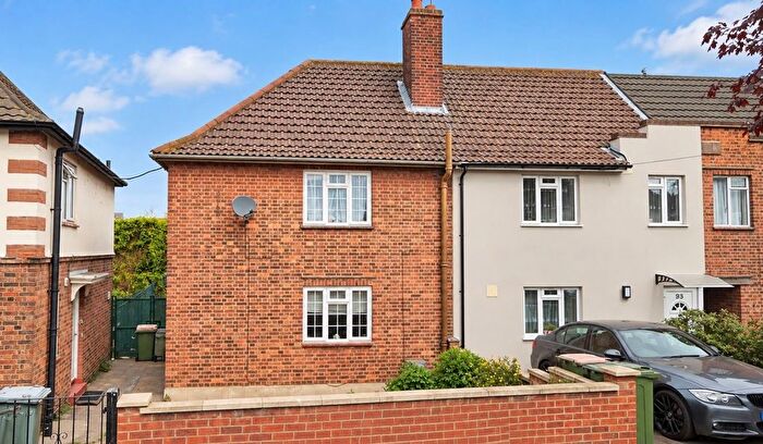 3 Bedroom Terraced House To Rent In Jenkins Road, London, E13