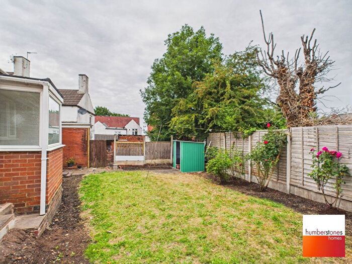 2 Bedroom Bungalow To Rent In Crabbe Street, Stourbridge, West Midlands, DY9