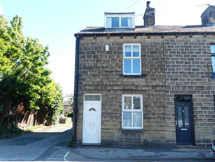 2 Bedroom End Of Terrace House To Rent In Elliott Street, Silsden, BD20