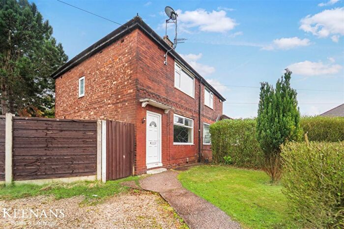 Property For Sale In Dalton Drive, Pendlebury, Swinton, Manchester, M27