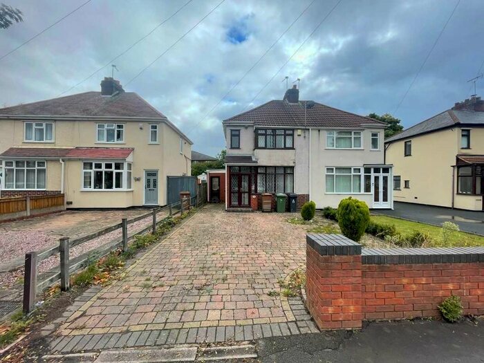 2 Bedroom Semi-Detached House To Rent In Pooles Lane, Willenhall, West Midlands, WV12