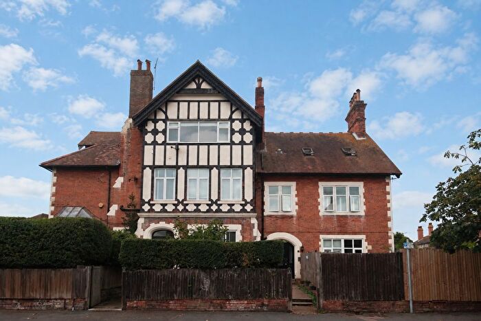 2 Bedroom Flat For Sale In Grimston Avenue, Folkestone, CT20
