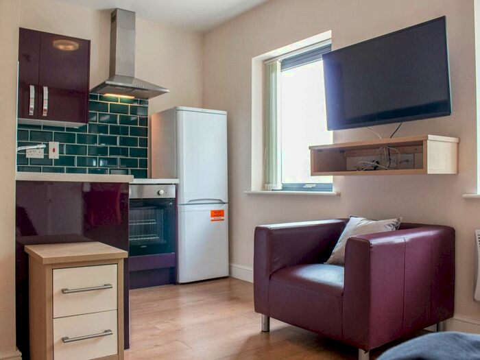 Studio To Rent In Lofthouse Place, Leeds, West Yorkshire, LS2