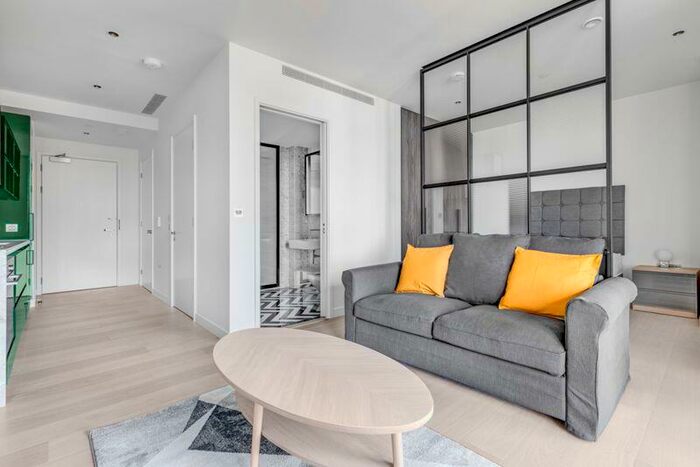 Studio To Rent In Ward Place, Canary Wharf, E14