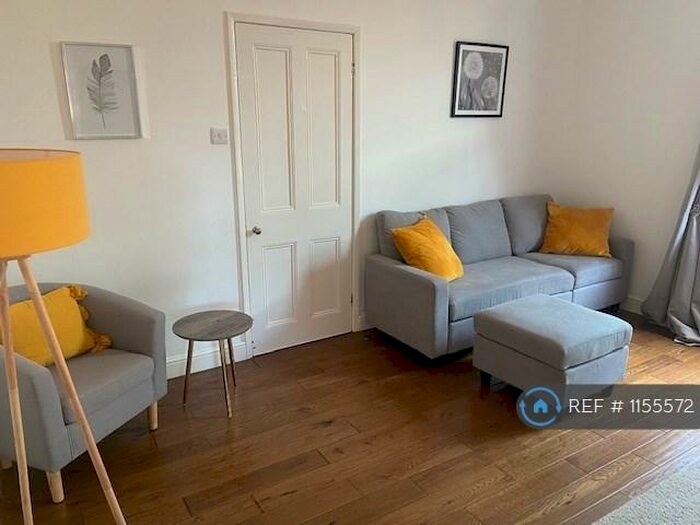 3 Bedroom Semi-Detached House To Rent In Kenilworth Road, Balsall Common, Solihull, CV7