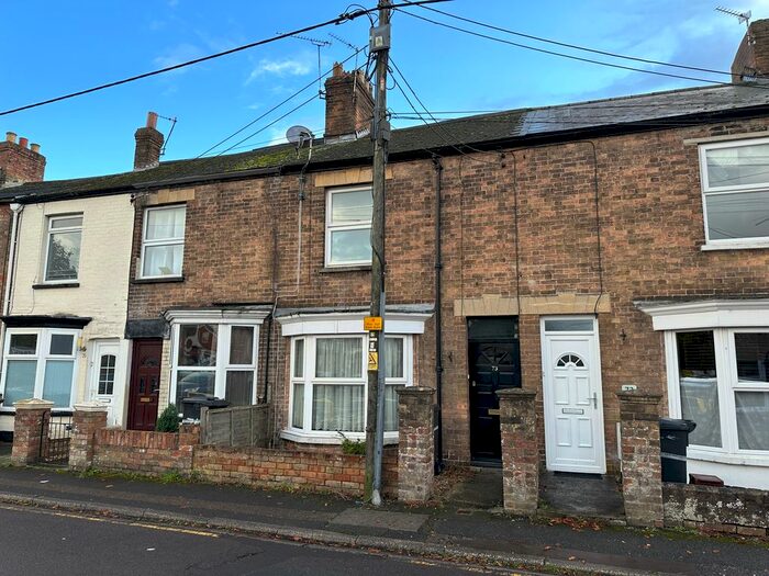 2 Bedroom Terraced House To Rent In Wood Street, Taunton, TA1