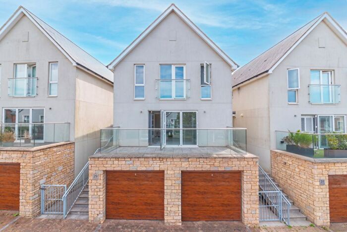 3 Bedroom Detached House For Sale In The Avenue, Tunbridge Wells, TN2