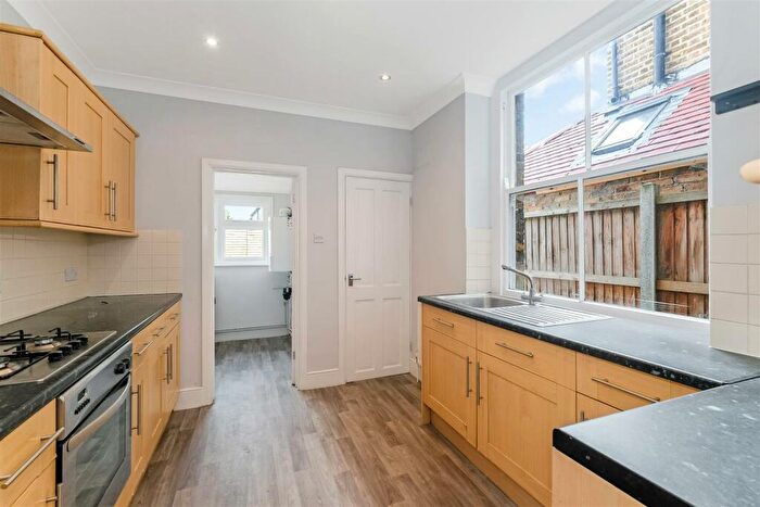 3 Bedroom Terraced House For Sale In The Green, North Chingford, E4
