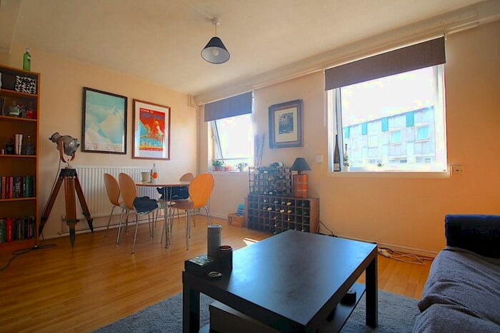 3 Bedroom Flat To Rent In Mace Street, London, E2