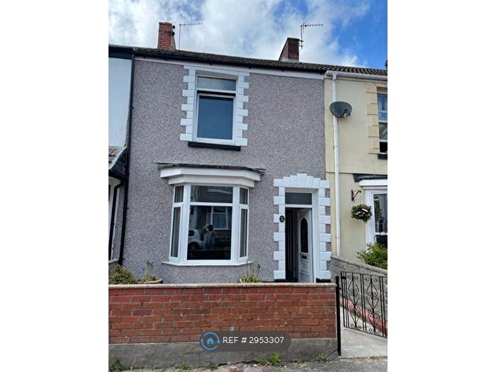 3 Bedroom Terraced House To Rent In St. Helens Avenue, Swansea, SA1