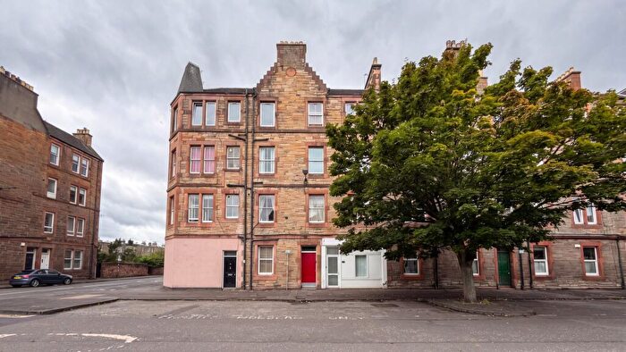 1 Bedroom Flat For Sale In Balfour Street, Edinburgh, EH6