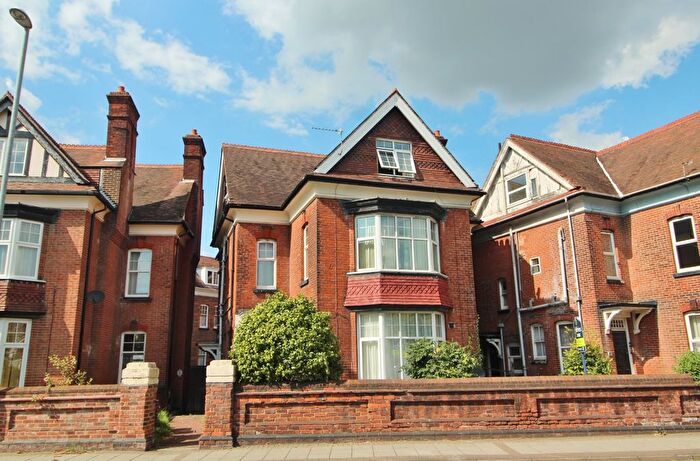 2 Bedroom Flat For Sale In Victoria Road North, Southsea, PO5