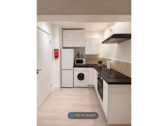 Studio To Rent In Whymark House, London, N22